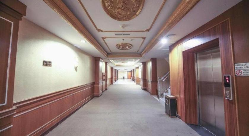 פקאנבארו New Hollywood Hotel מראה חיצוני תמונה